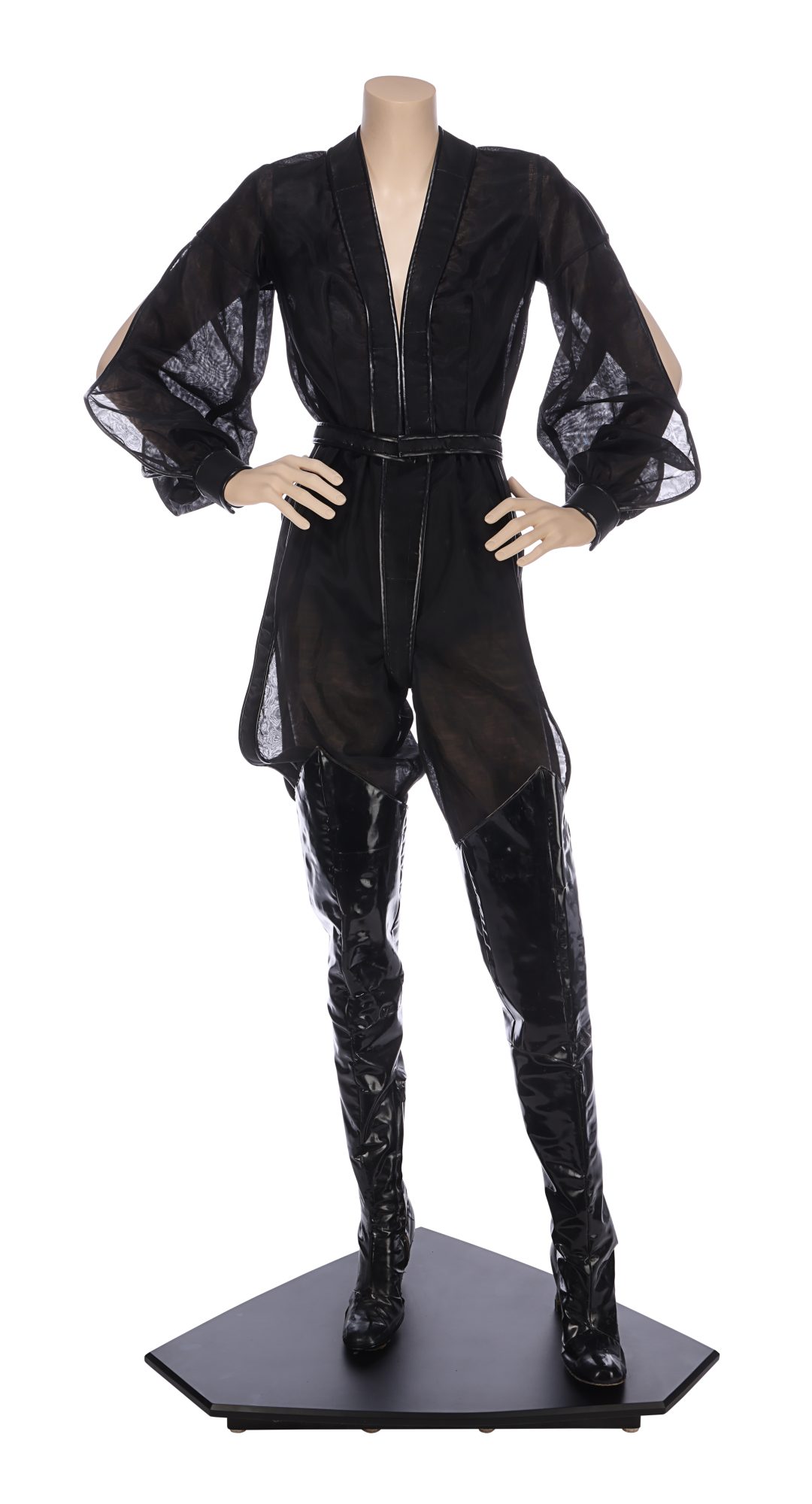 148254_Ursa Sarah Douglas Complete Costume_1
