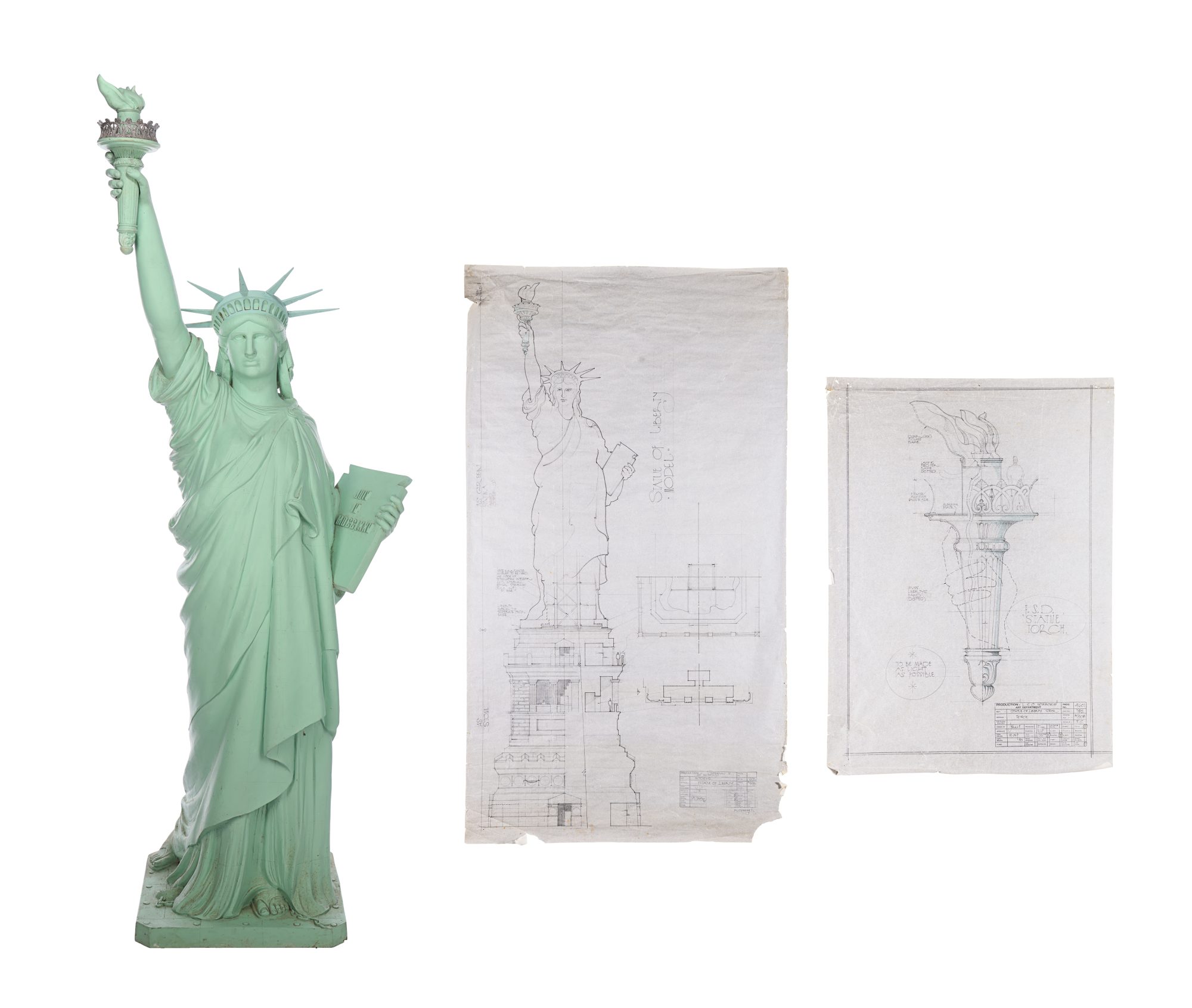 149743_Model Miniature Statue of Liberty and Pair of Hand_1