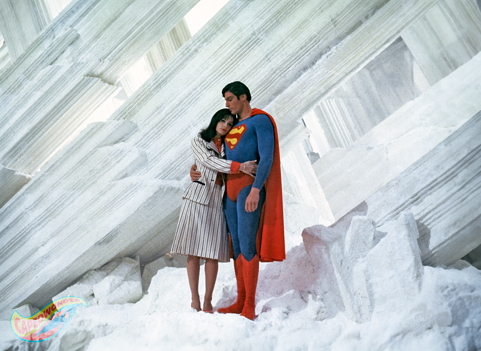 CW-RDC-Lois-Superman-Fortress-entrance-full-body CW-RDC-Lois-Superman-Fortress-entrance-full-body