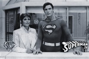 CW-SIV-Lois-Superman-balcony-B&W