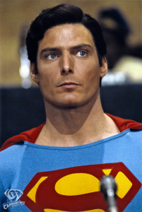 CW-SIV-UN-Superman-portrait-mic-color