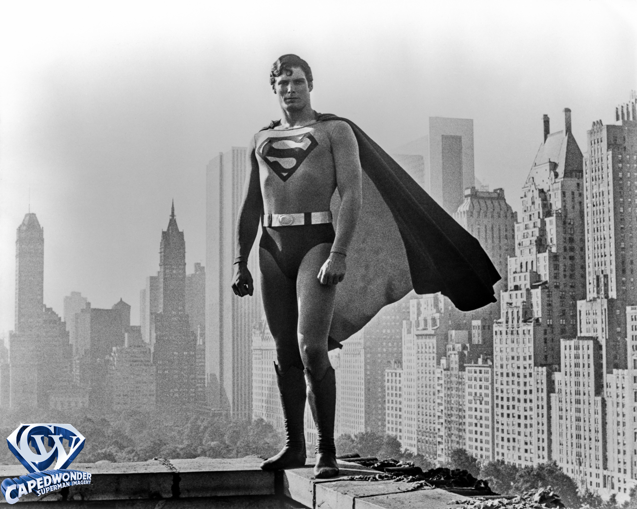 CW-STM-NYC-Superman-pose02