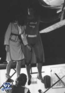 CW-heli-Lois-Superman-hanging-1