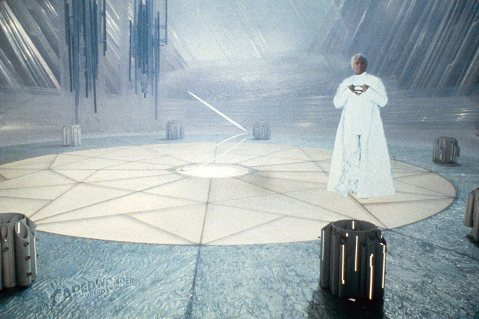 CW_Krypton_Jor-El_council_chamber_slide CW_Krypton_Jor-El_council_chamber_slide